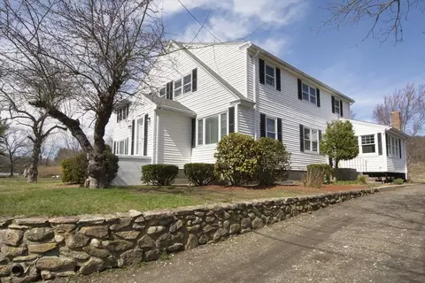 2814 Providence Rd, Northbridge, MA 01534