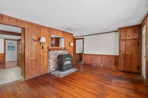 25 Charlotte Ave, Cotuit, MA 02635 photo 12
