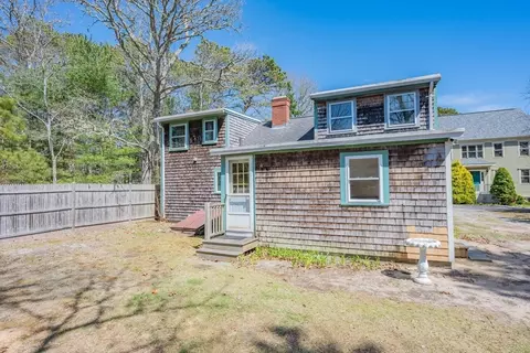 25 Charlotte Ave, Cotuit, MA 02635 photo 34