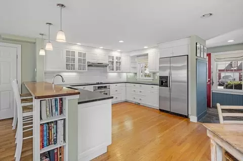 Kitchen - 26 Aberdeen Rd, Hingham, MA 02043 photo 3 of 3