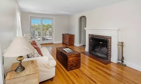 Living - 26 Aberdeen Rd, Hingham, MA 02043 photo 3 of 3