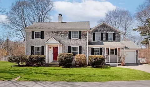 Exterior - 26 Aberdeen Rd, Hingham, MA 02043 photo 8 of 8
