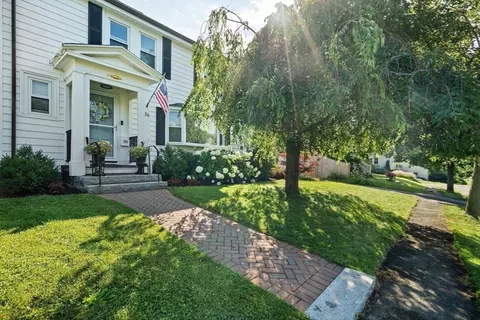 36 Marion Rd, Marblehead, MA 01945 photo 7