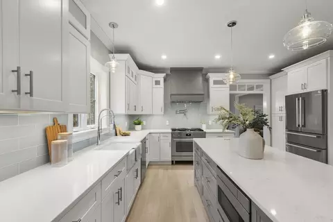 114 Forest St, Reading, MA 01867 photo 9