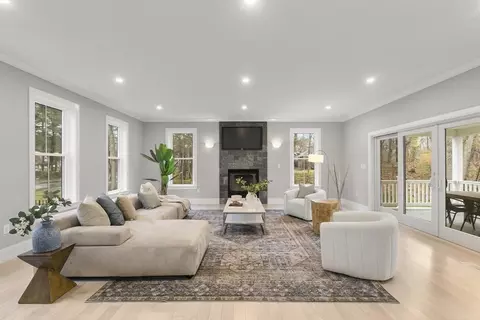 114 Forest St, Reading, MA 01867 photo 11