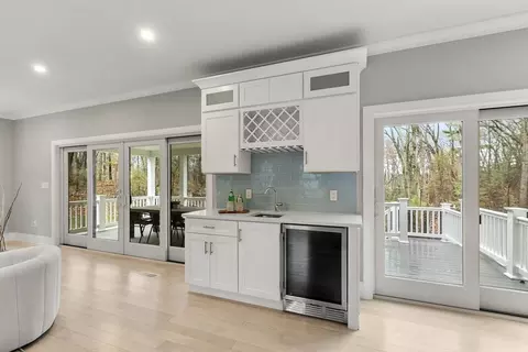 114 Forest St, Reading, MA 01867 photo 5