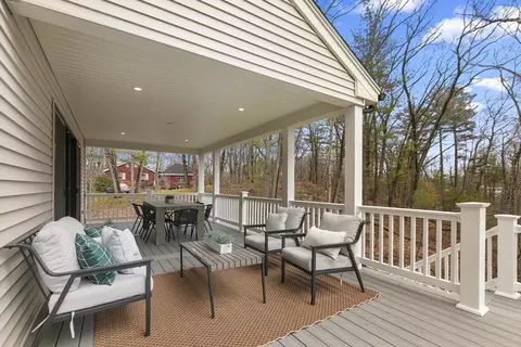 114 Forest St, Reading, MA 01867 photo 34