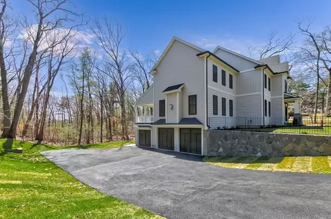 114 Forest St, Reading, MA 01867 photo 2