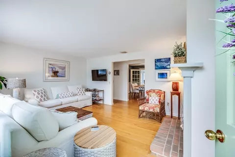 113 Signal Hill Dr, Dennis, MA 02638