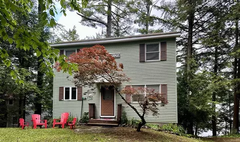 31 Farm House Rd, Chesterfield, MA 01012
