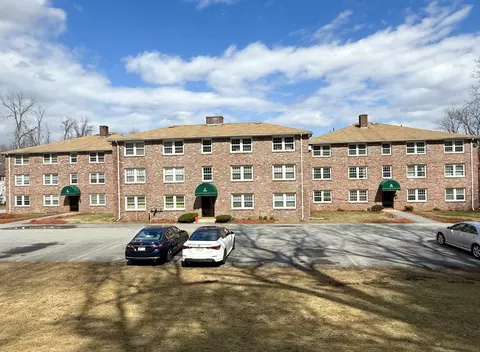 180 Tyngsboro Rd #57D, Chelmsford, MA 01863