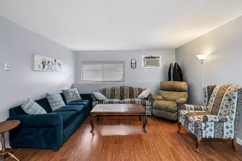Living - 11 Gibbs St #C40, Worcester, MA 01607 photo 1 of 2