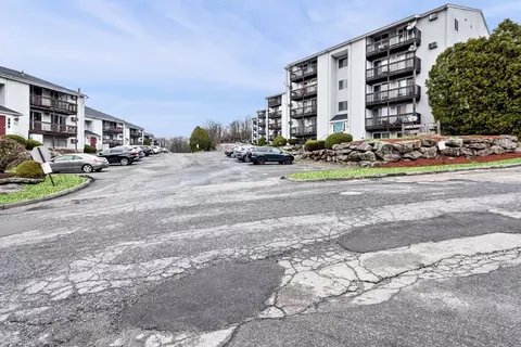 Exterior - 11 Gibbs St #C40, Worcester, MA 01607 photo 1 of 1