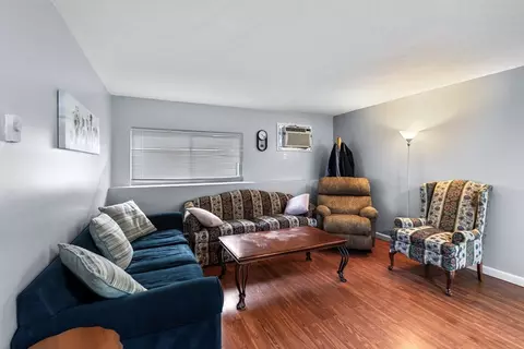 Living - 11 Gibbs St #C40, Worcester, MA 01607 photo 2 of 2