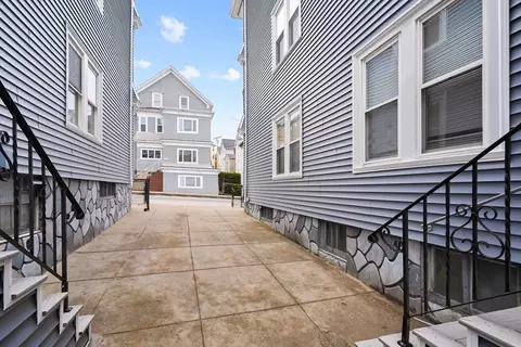 Exterior - 572 William St, Fall River, MA 02721 photo 9 of 10