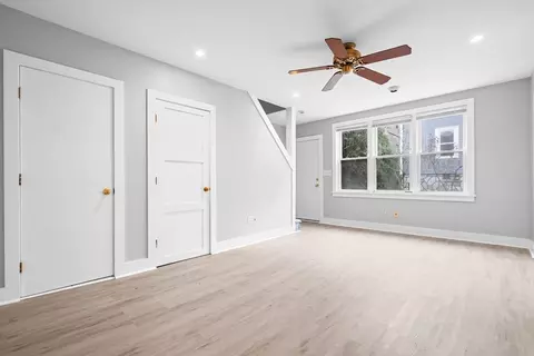 Living - 572 William St, Fall River, MA 02721 photo 1 of 6