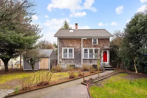 572 William St, Fall River, MA 02721