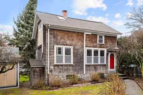 Exterior - 572 William St, Fall River, MA 02721 photo 5 of 10
