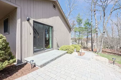 251 Irondequoit Rd, Franklin, MA 02038 photo 38