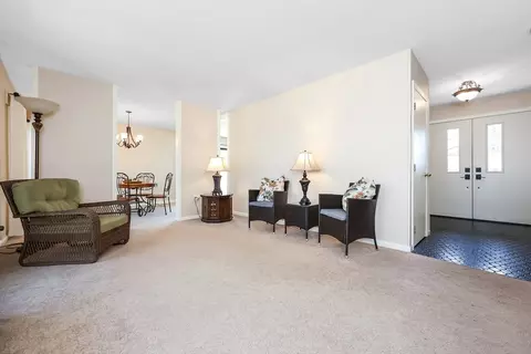 251 Irondequoit Rd, Franklin, MA 02038 photo 14