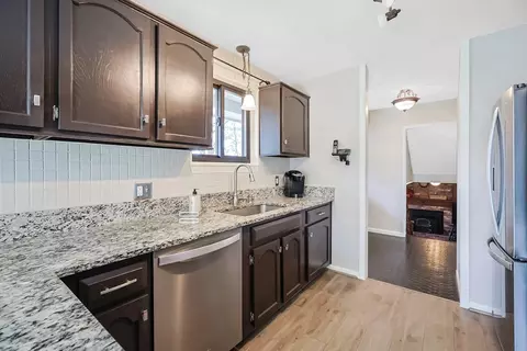 251 Irondequoit Rd, Franklin, MA 02038 photo 5