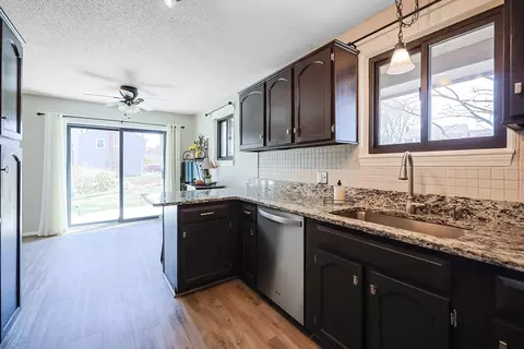 251 Irondequoit Rd, Franklin, MA 02038 photo 7