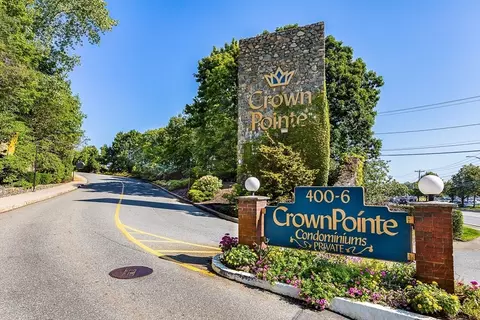 402 Paradise Rd #2E, Swampscott, MA 01907