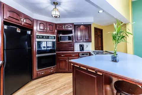 Kitchen - 168 Cottage St, Everett, MA 02149 photo 3 of 4