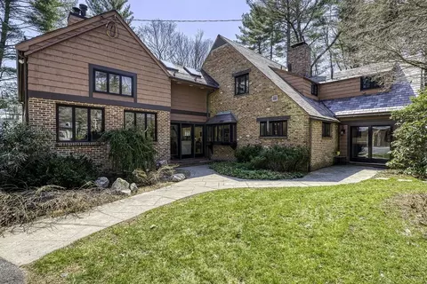 180 Maskwonicut St, Sharon, MA 02067