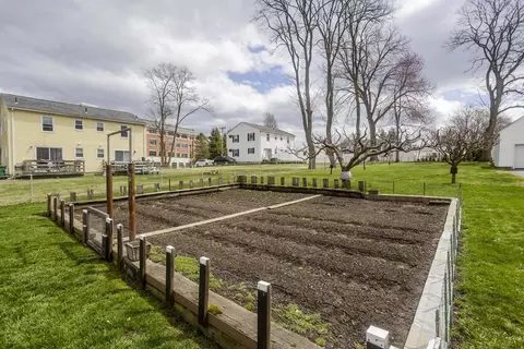 798 Front St, Chicopee, MA 01020 photo 6