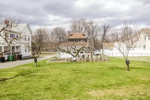 798 Front St, Chicopee, MA 01020 photo 5