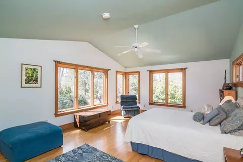 14 Smith St, Amherst, MA 01002 photo 18