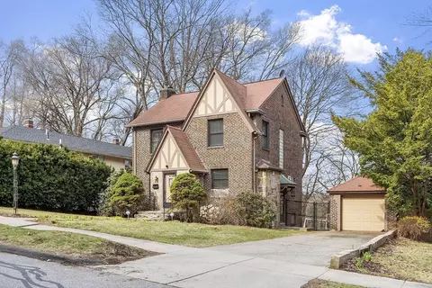 Exterior - 33 Beechmont St, Worcester, MA 01609 photo 3 of 6