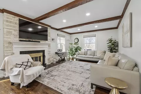 Living - 33 Beechmont St, Worcester, MA 01609 photo 1 of 5