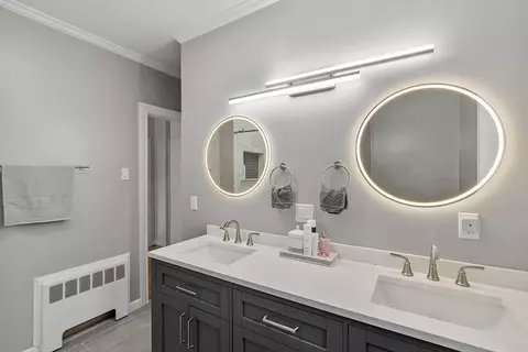 Bath - 33 Beechmont St, Worcester, MA 01609 photo 5 of 5