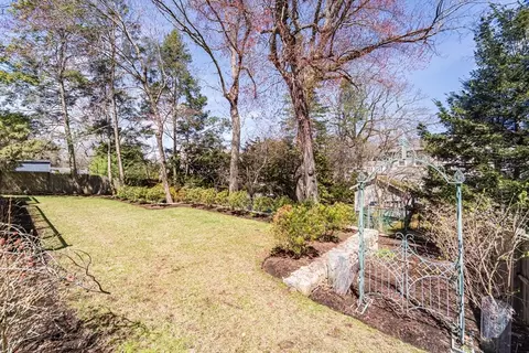Exterior - 37 Rivard Rd, Needham, MA 02492 photo 3 of 10