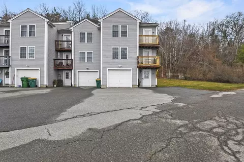 30 W Meadow Estates Dr #30, Townsend, MA 01474