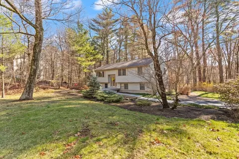 15 Forest St, Rowley, MA 01969 photo 4