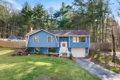 43 Sachem St, Middleboro, MA 02346