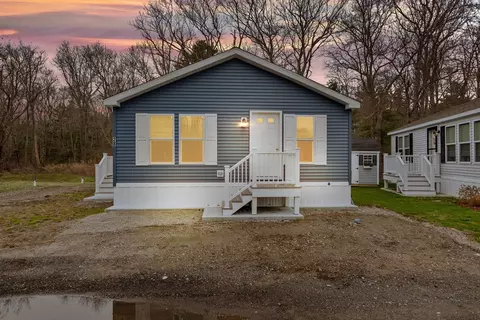 1540 Broadway #28, Raynham, MA 02767