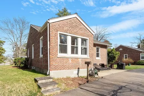 Exterior - 33 Auman St, Devens, MA 01434 photo 4 of 7