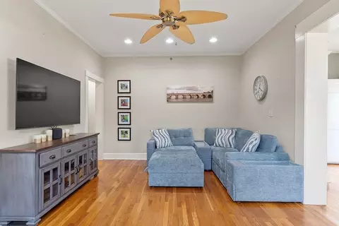 Living - 33 Auman St, Devens, MA 01434 photo 2 of 3