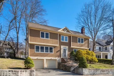 35 Kendall Rd, Newton, MA 02459