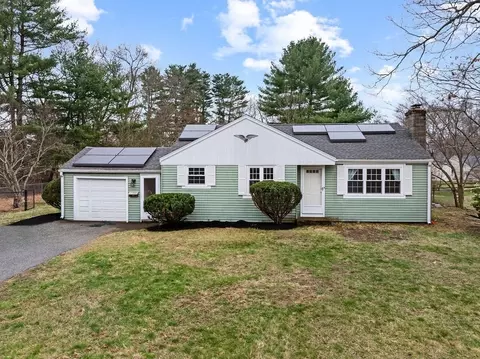 64 Hickory Rd, Attleboro, MA 02703
