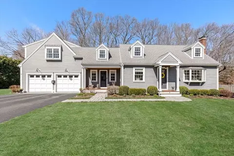 4 Nichols Rd, Hingham, MA 02043