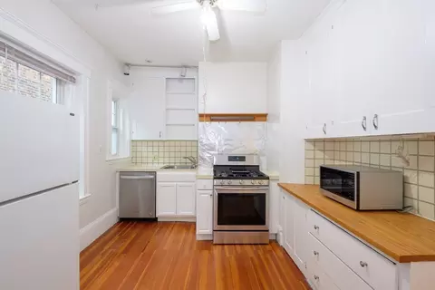 94 Naples Rd #6, Brookline, MA 02446