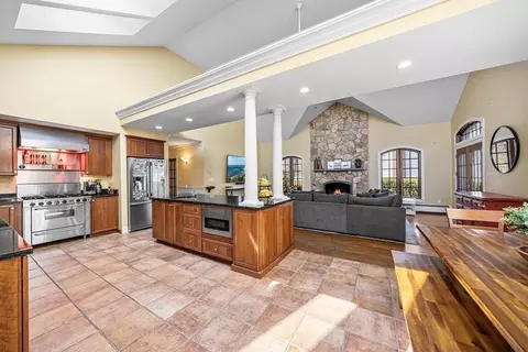 23 Landers Rd, Stoneham, MA 02180 photo 7