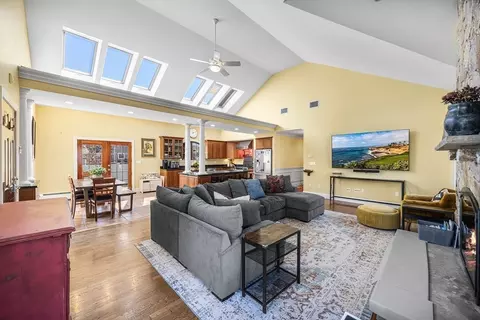 23 Landers Rd, Stoneham, MA 02180 photo 5