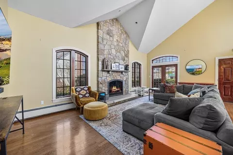 23 Landers Rd, Stoneham, MA 02180 photo 3