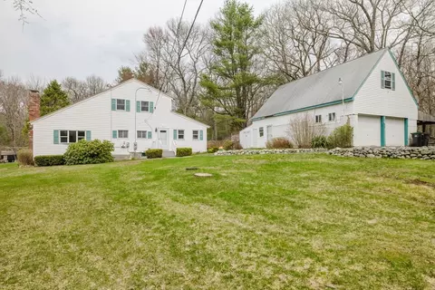 5 Summer Pl, Foxboro, MA 02035
